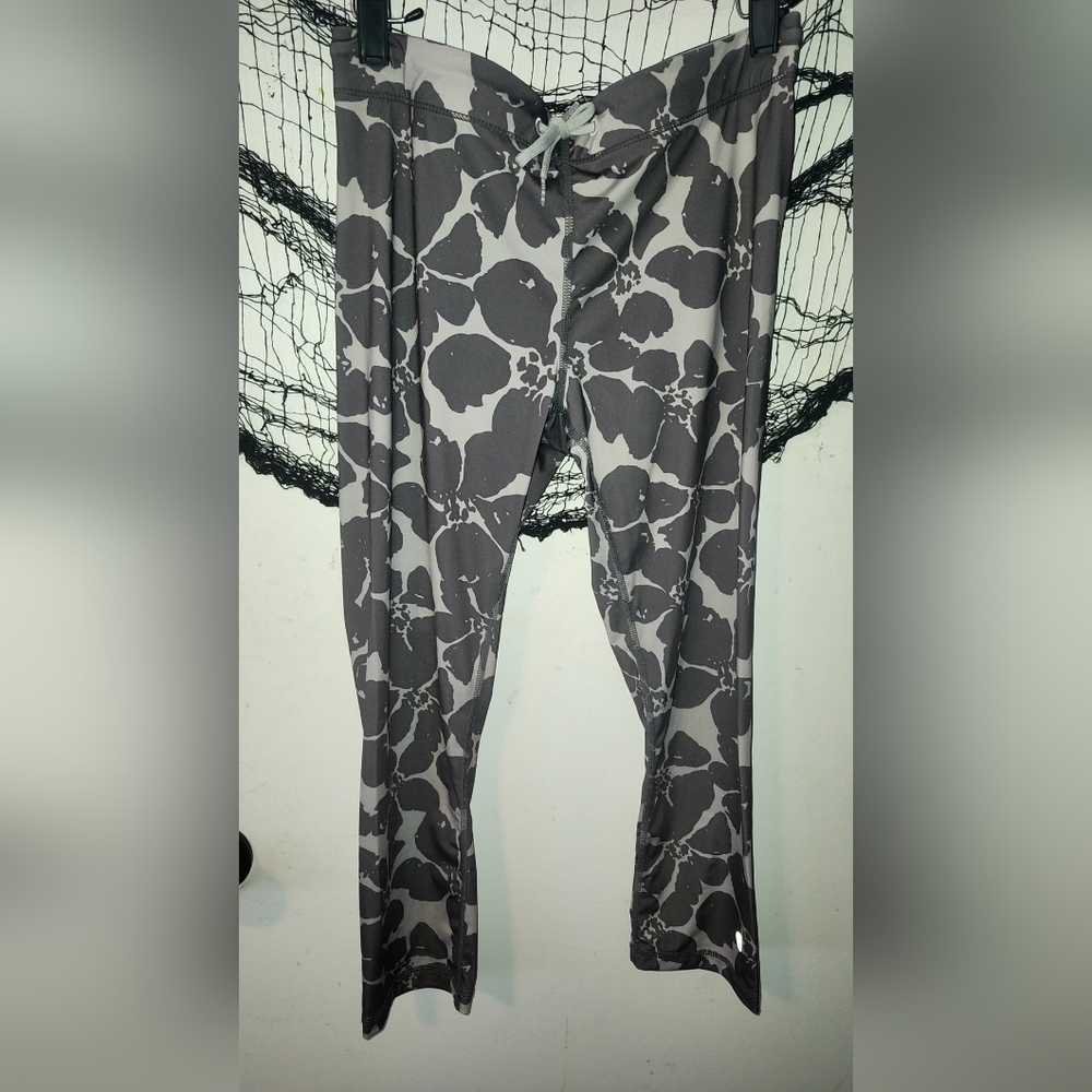 ✨️Roxy Gray Patterned Womans Joggers✨️